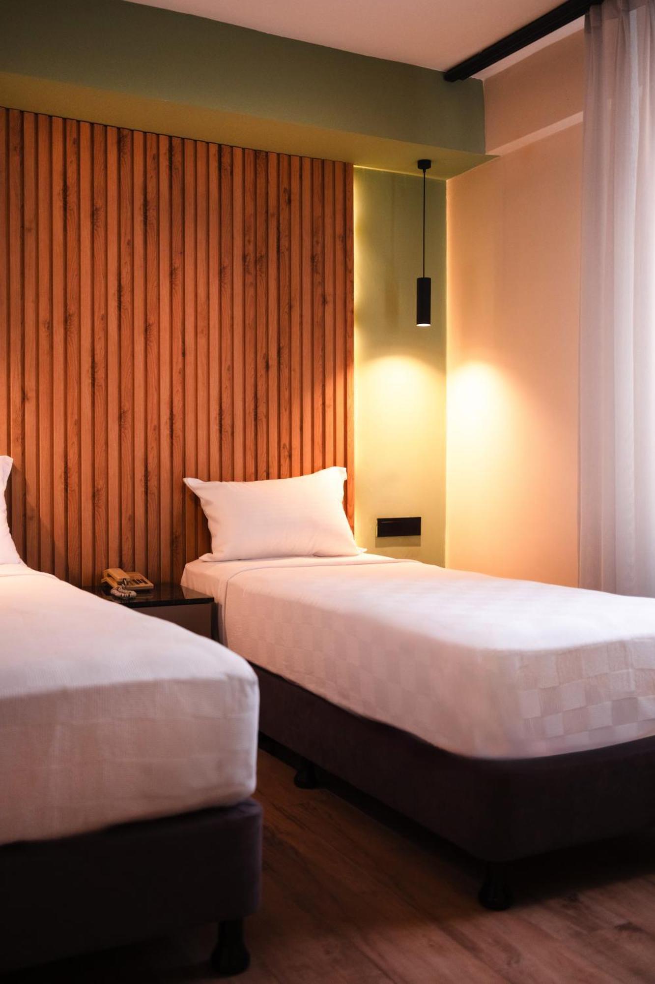 צ'נקלה Polek Hotel מראה חיצוני תמונה
