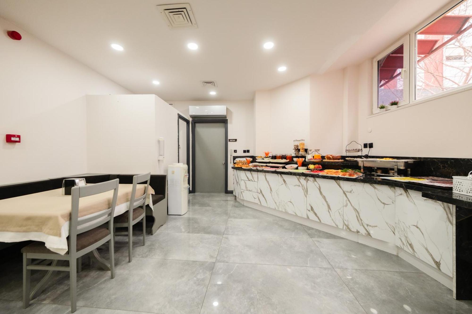 צ'נקלה Polek Hotel מראה חיצוני תמונה
