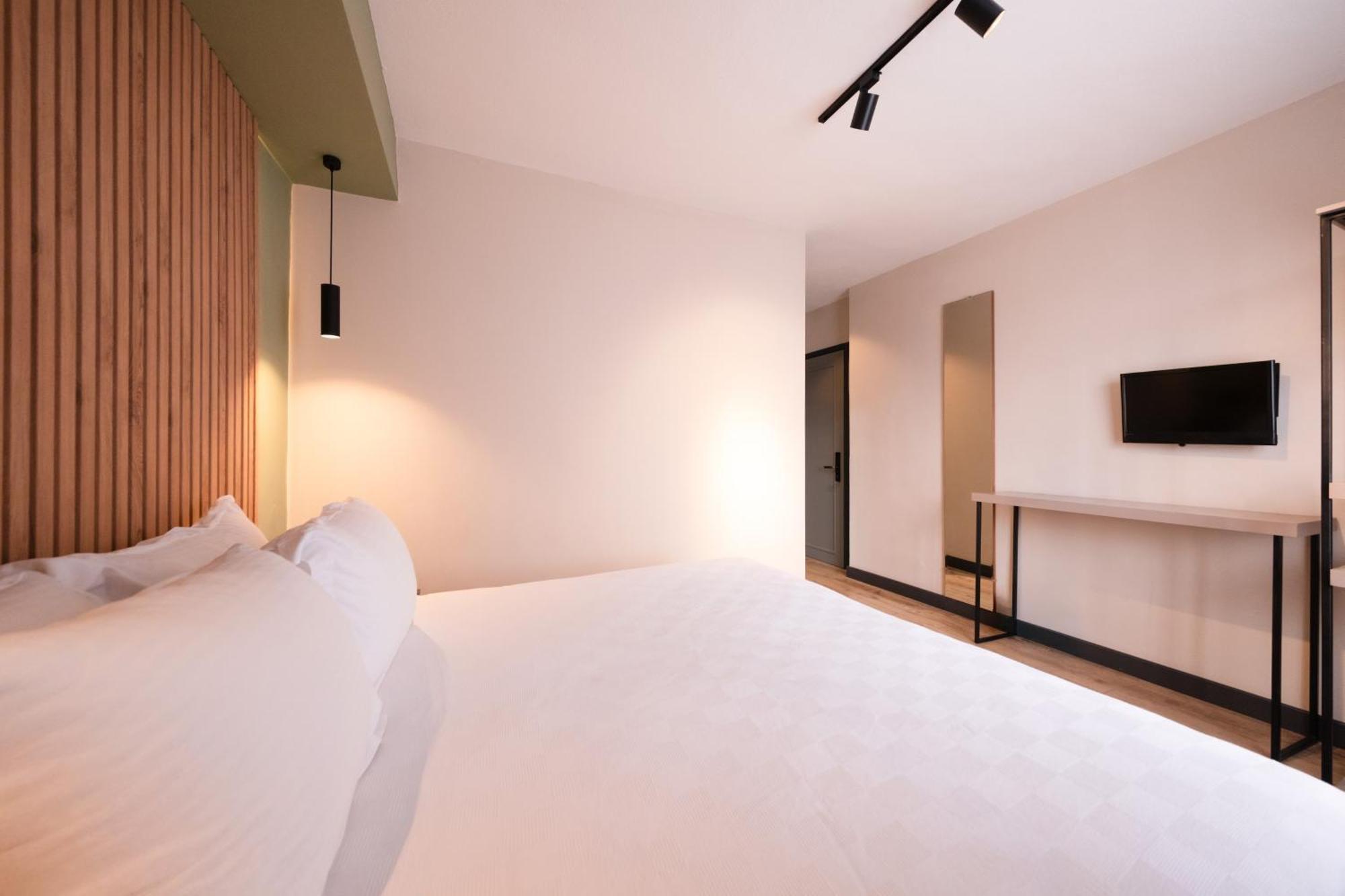 צ'נקלה Polek Hotel מראה חיצוני תמונה