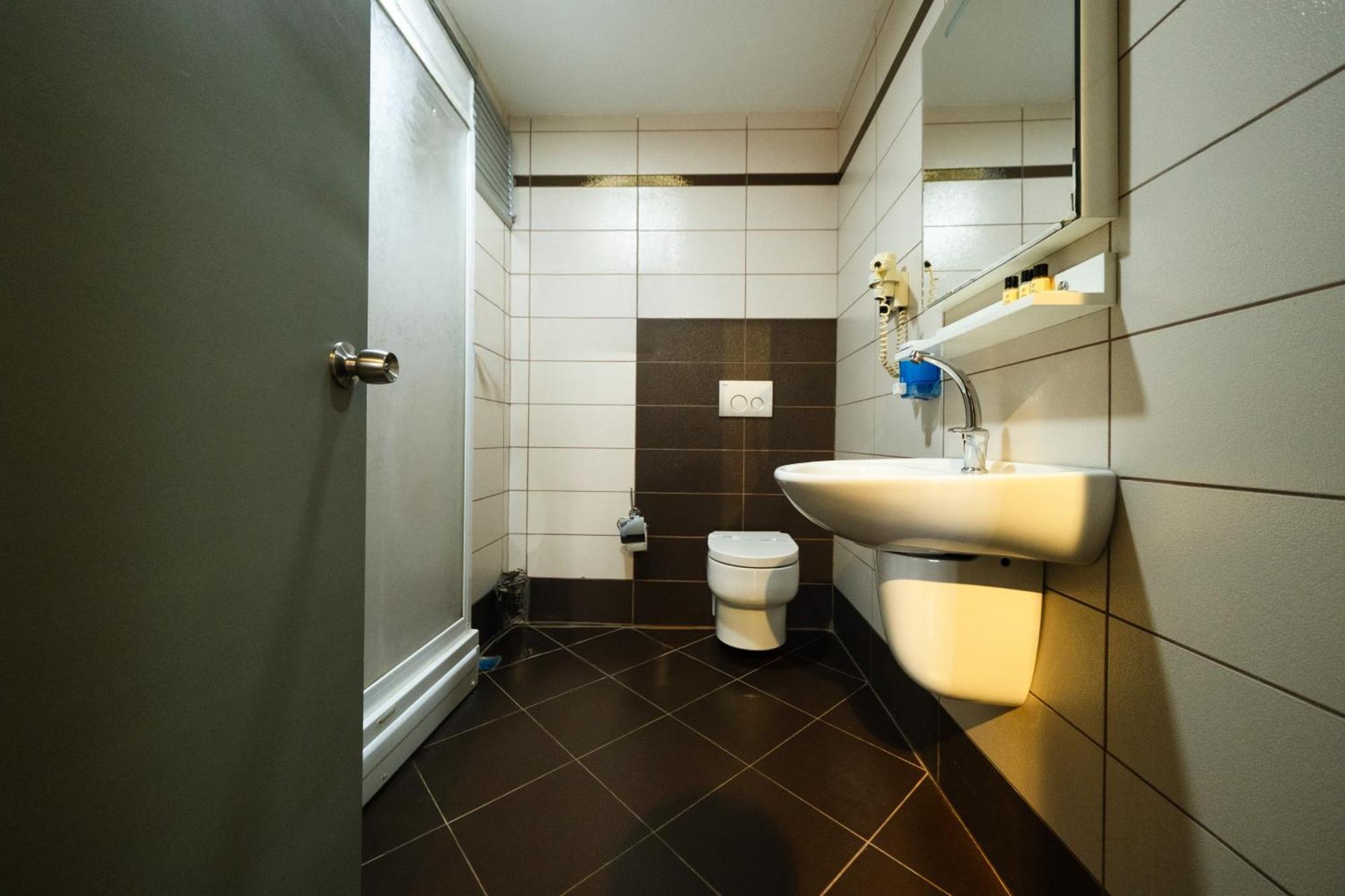 צ'נקלה Polek Hotel מראה חיצוני תמונה